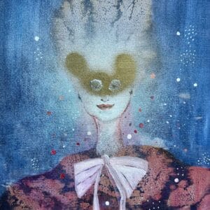Värikäs surrealistinen muotokuva naamiolla ja hiuskoristeilla.