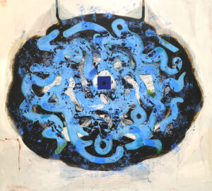 Abstrakti sininen taideteos valkoisella taustalla.