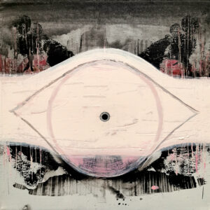 Abstrakti maalaus mustavalkoisilla ja vaaleanpunaisilla sävyillä.