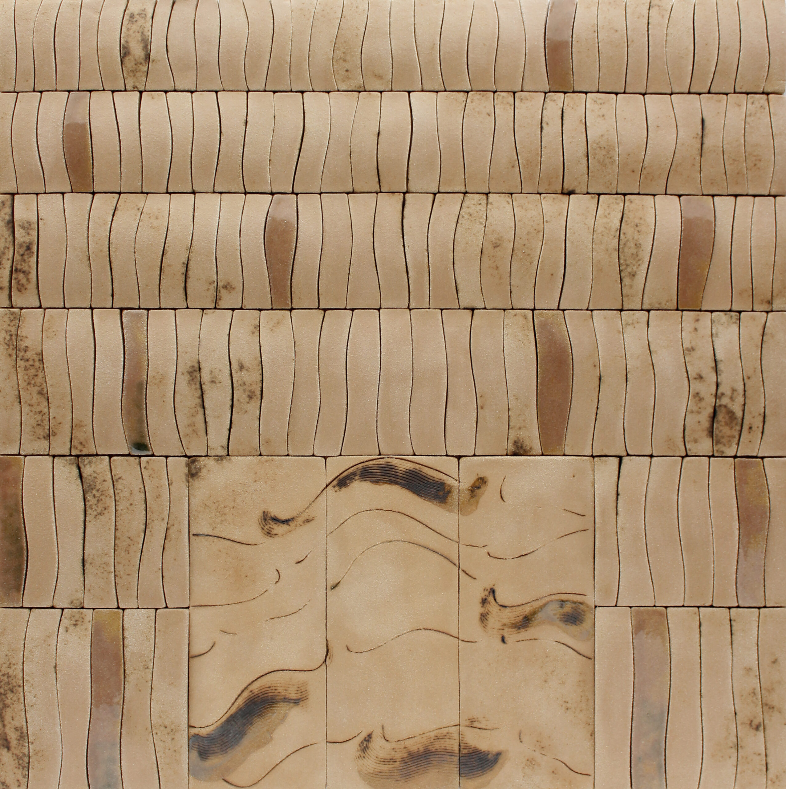 Abstrakti kuvio luonnollisilla väreillä seinäkoristeessa