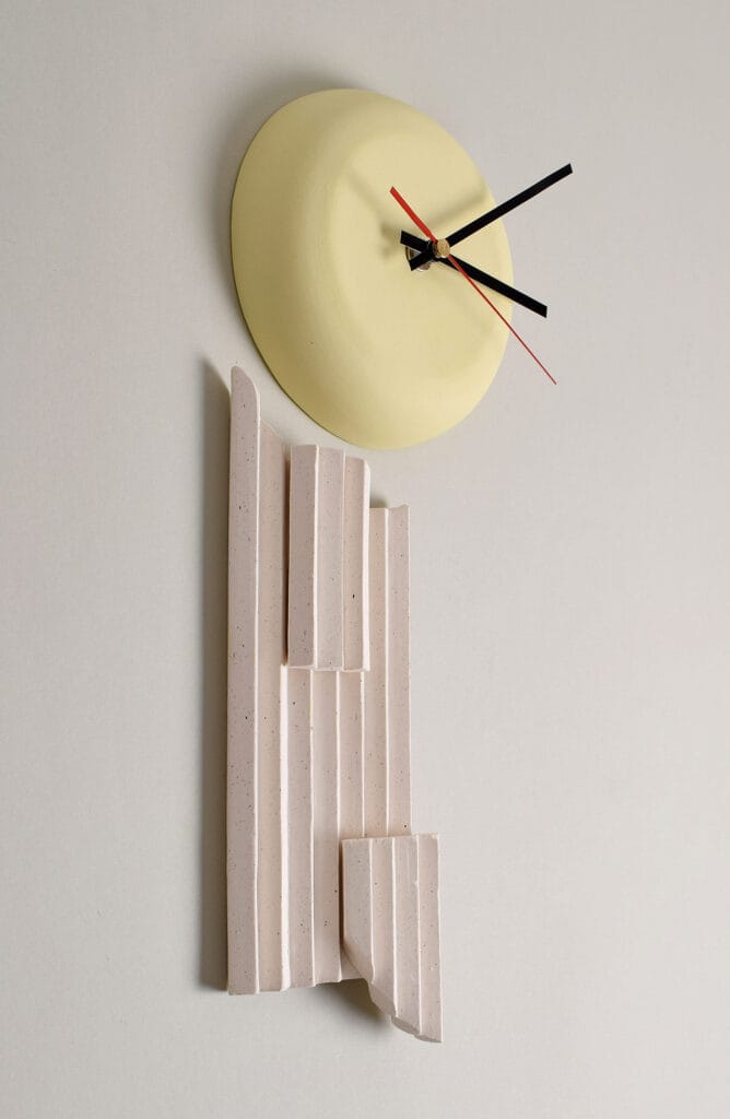 Minimalistinen seinäkello, moderni muotoilu