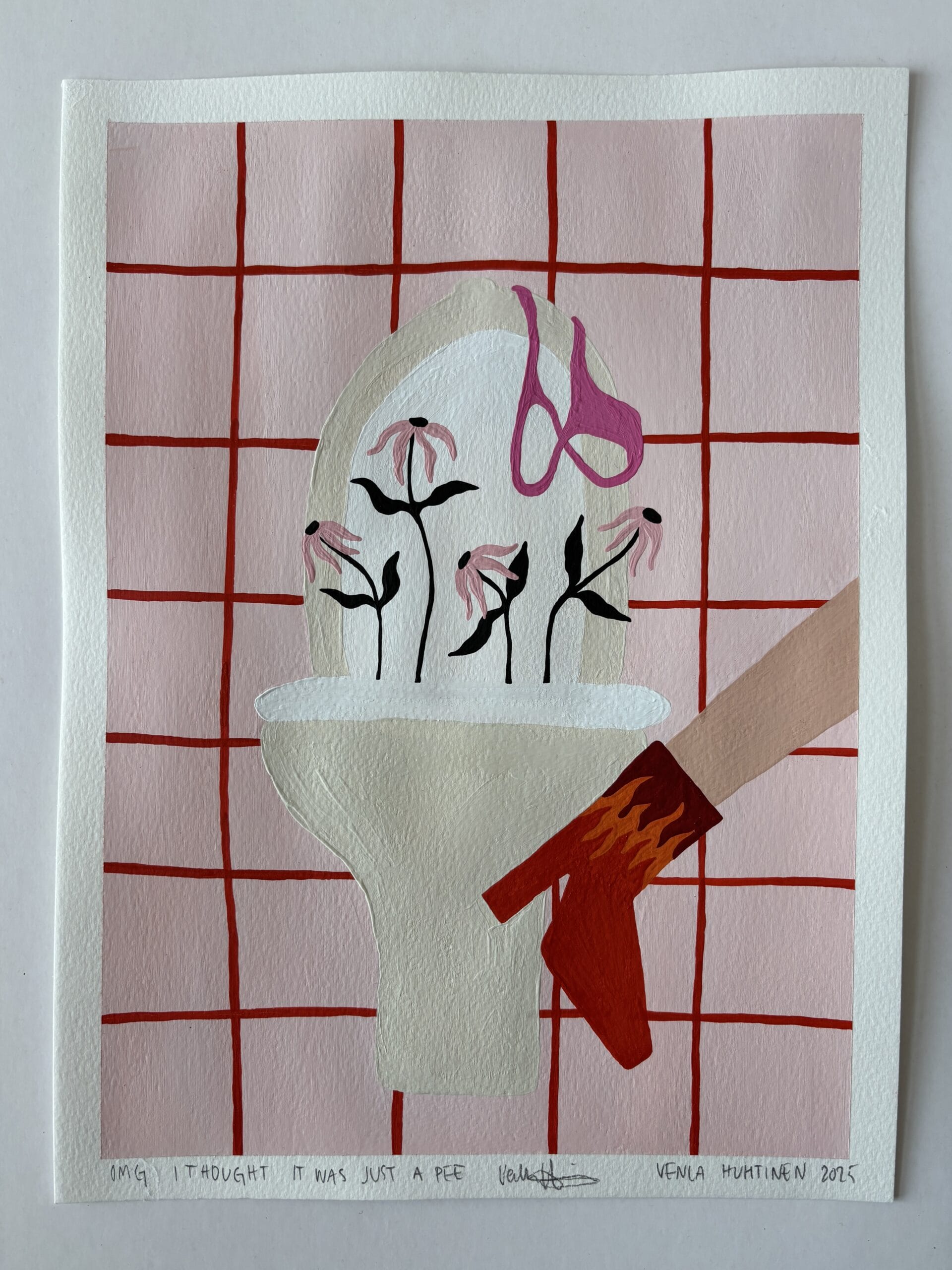 Kukka kasvaa WC-istuimesta, punaiset laatat seinällä.