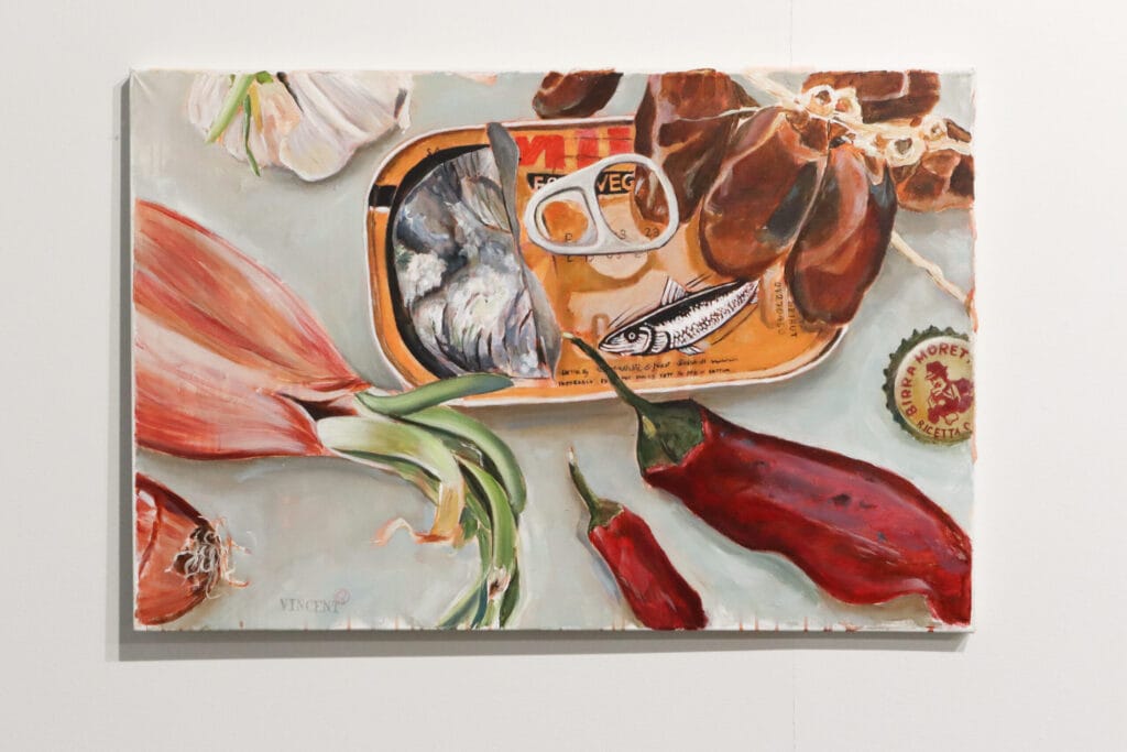 Maalaus: säilykepurkki, kukkia, paprikat